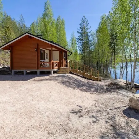 Saunamoekki Iltahurri, Laatulomat Chalet